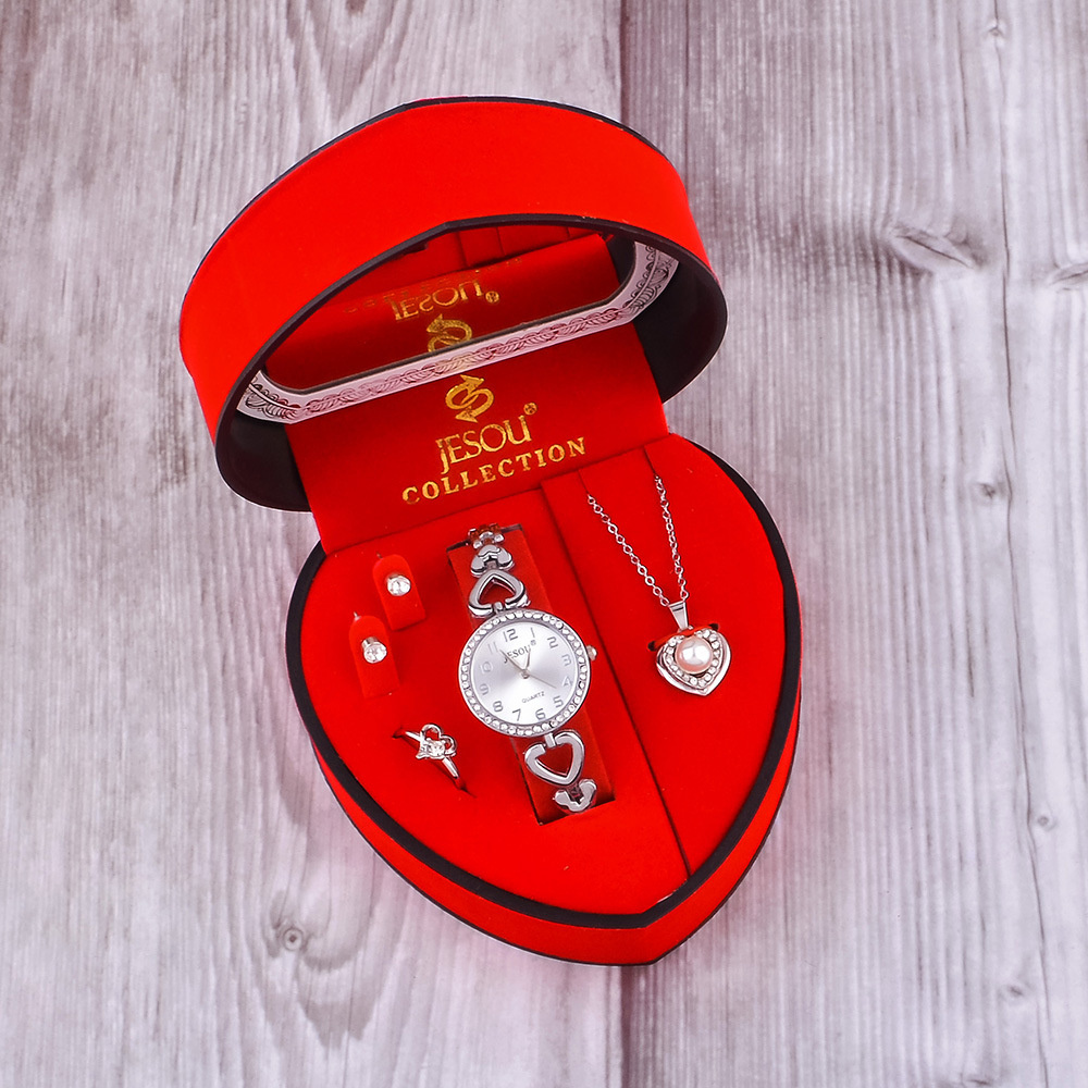 2025 New Women Bracelet Watch  - مراجعة Bar Cart Gold وسعره